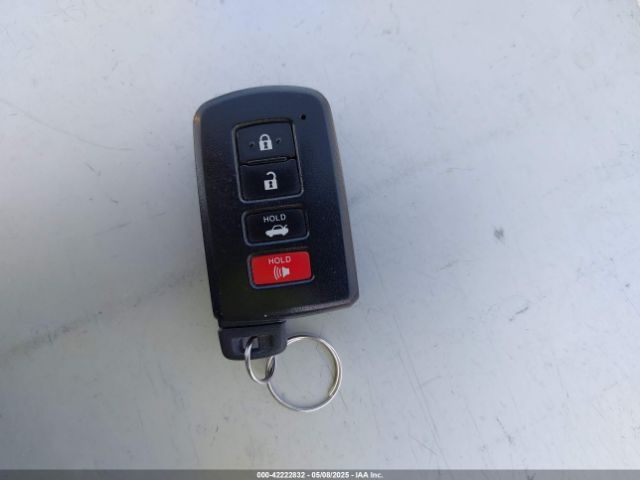 5YFBURHE7FP186040 Toyota Corolla Le Plus