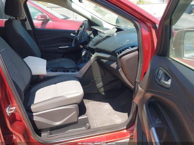 1FMCU0G79FUC75335 Ford ESCAPE SE