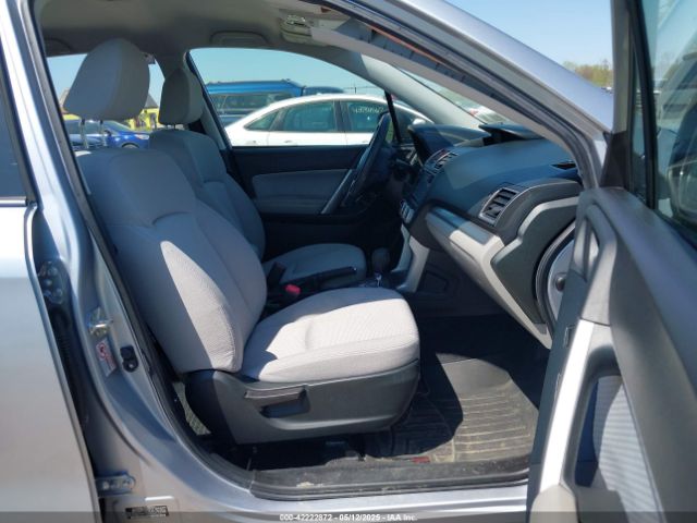 JF2SJABC2JH463734 Subaru Forester 2.5i