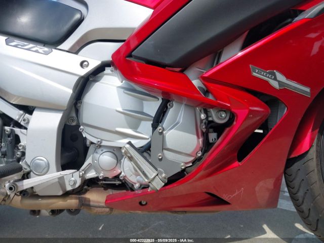 2014 YAMAHA FJR1300 JYARP26E7EA000205 Photo 7