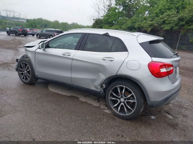 WDCTG4EB1FJ128030 Mercedes-Benz GLA 250
