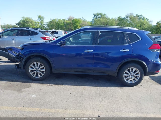 JN8AT2MV8HW001701 Nissan ROGUE SV