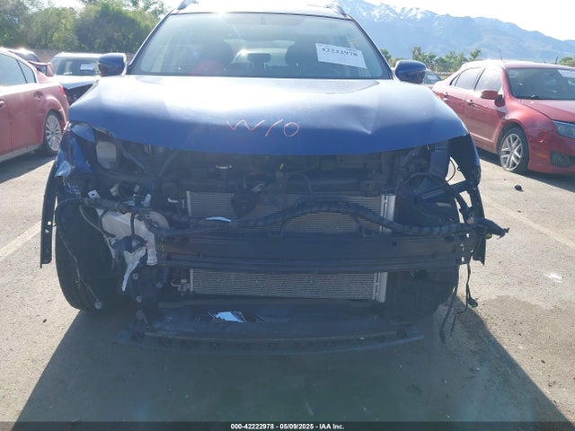 JN8AT2MV8HW001701 Nissan ROGUE SV