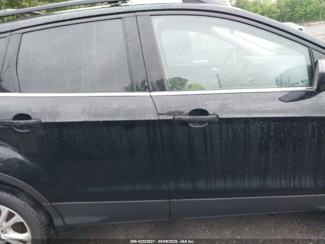 1FMCU0GD5JUD54029 Ford ESCAPE SE