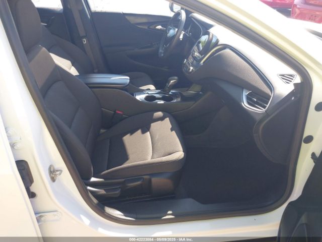 1G1ZD5ST2PF215105 Chevrolet Malibu Fwd 1lt