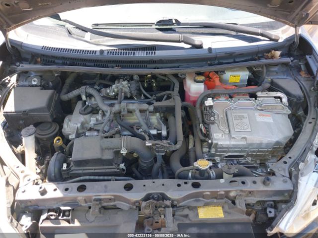 JTDKDTB39F1088569 Toyota Prius C Two