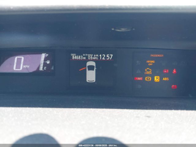 JTDKDTB39F1088569 Toyota Prius C Two