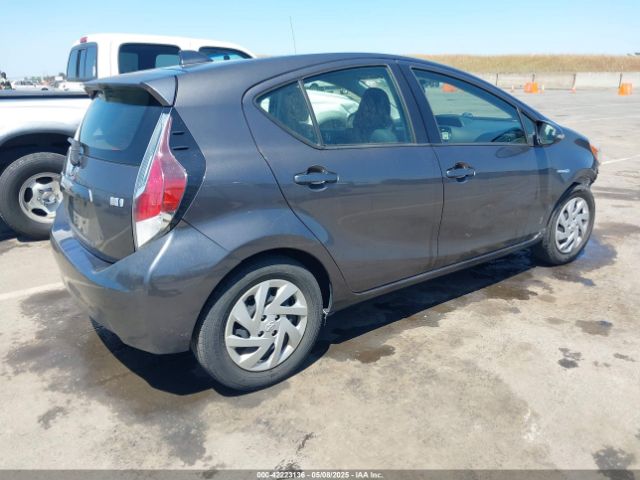 JTDKDTB39F1088569 Toyota Prius C Two
