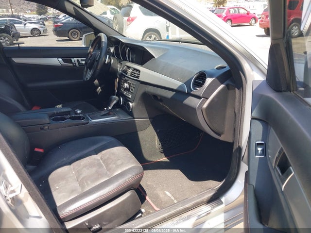 WDDGF4HB5ER307781 Mercedes-Benz 2014
