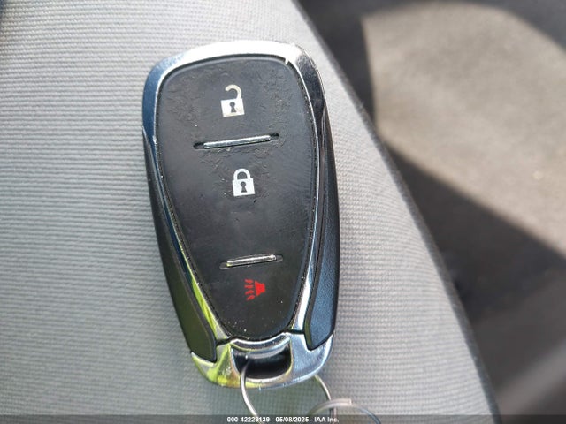 3GNAXKEV9KL348246 Chevrolet EQUINOX LT