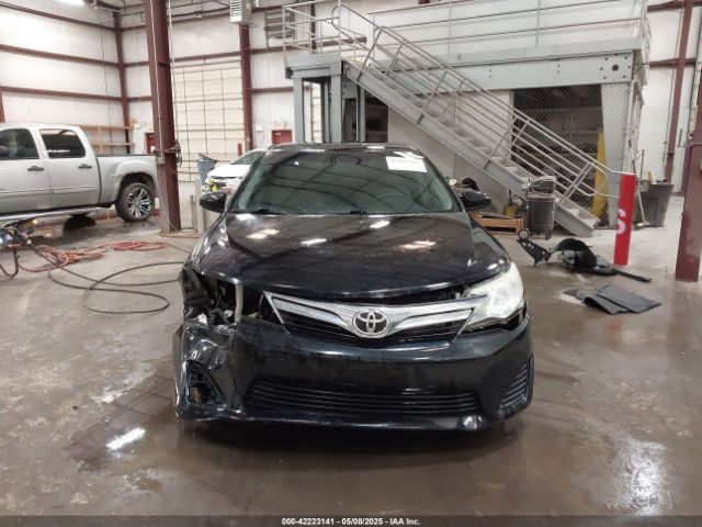 4T4BF1FKXER429704 Toyota CAMRY LE