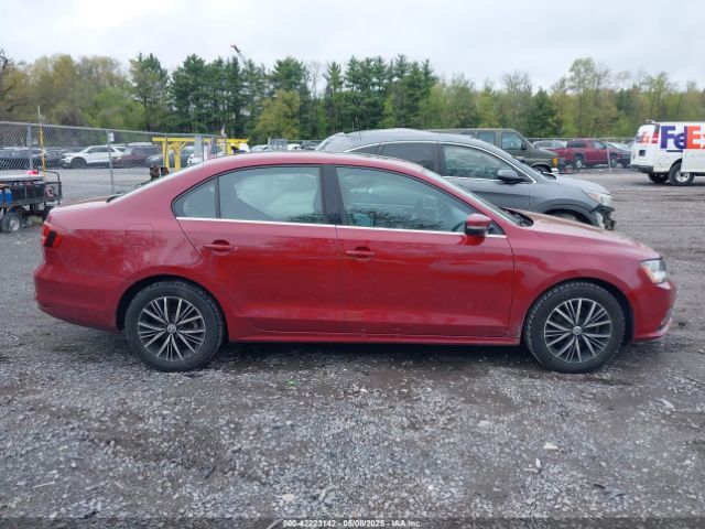 3VWDB7AJ3JM224323 Volkswagen Jetta 1.4t Se/1.4t Wolfsburg Edition