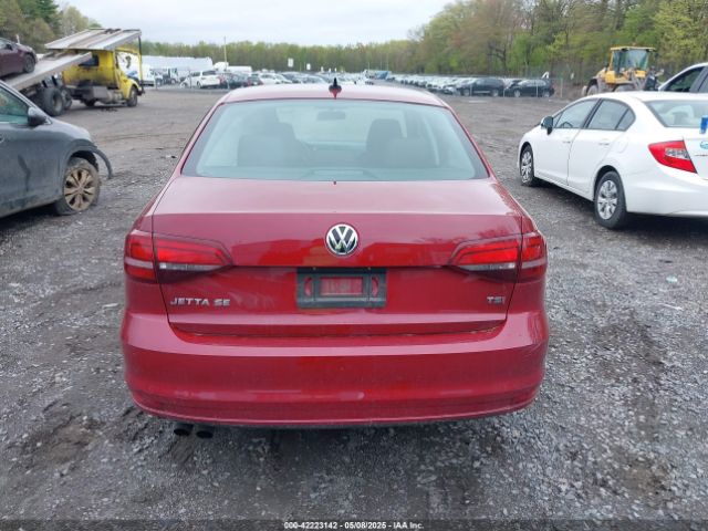 3VWDB7AJ3JM224323 Volkswagen Jetta 1.4t Se/1.4t Wolfsburg Edition