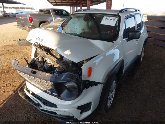 Jeep Renegade 2023 ZACNJDB13PPP32981 Image 2