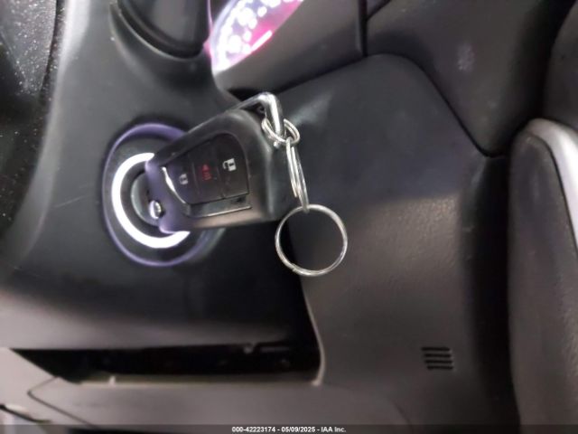 2T3F1RFV1NW314354 Toyota RAV4 LE