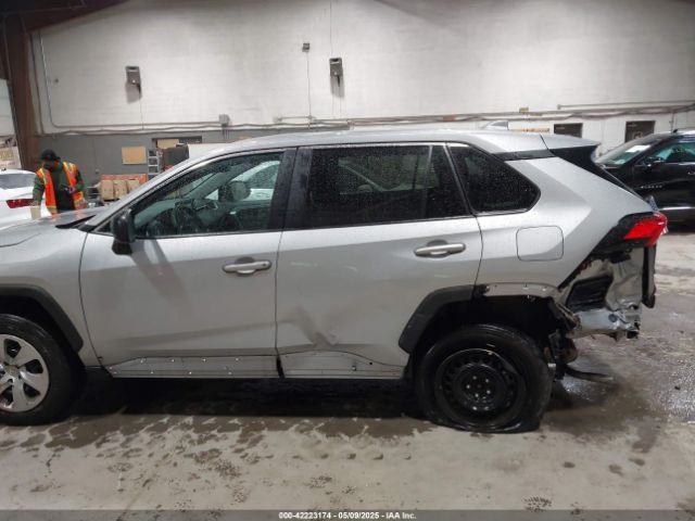 2T3F1RFV1NW314354 Toyota RAV4 LE