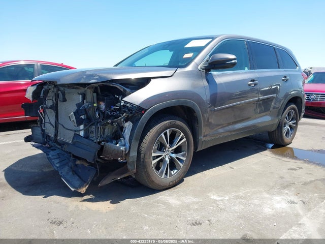 5TDZZRFH4KS335955 Toyota Highlander Le Plus