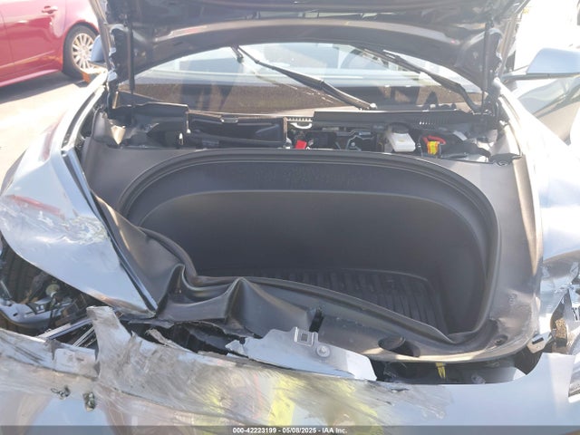 2025 TESLA MODEL 3 5YJ3E1EA1SF993826 Photo 9