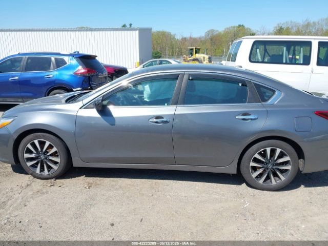 1N4AL3AP5JC270792 Nissan Altima 2.5 Sv