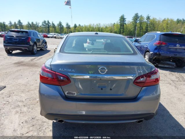 1N4AL3AP5JC270792 Nissan Altima 2.5 Sv
