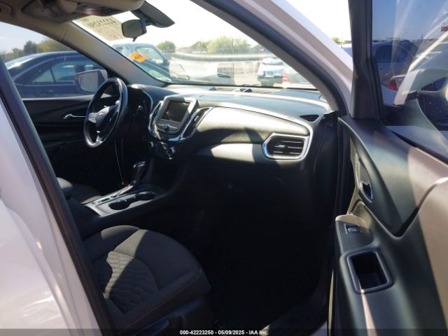 2GNAXKEVXK6220828 Chevrolet EQUINOX LT