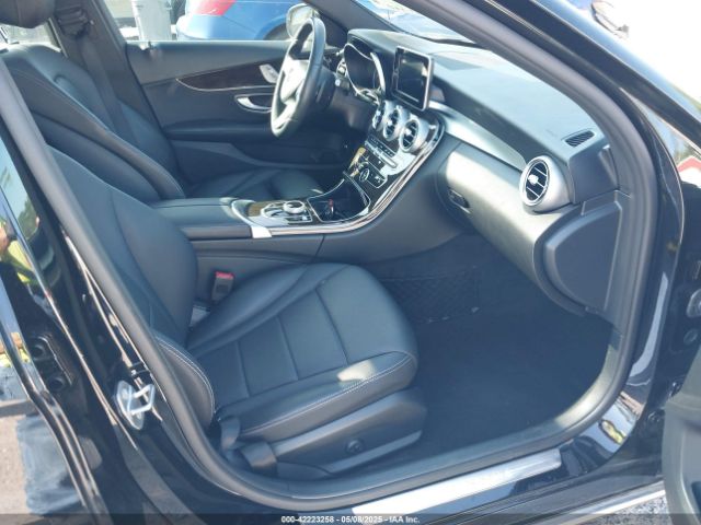 WDDWF4JB2JR348319 Mercedes-Benz C 300