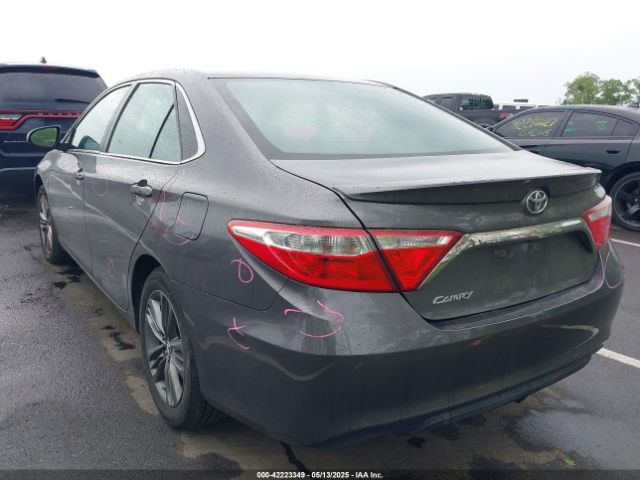 4T1BF1FK4HU352648 Toyota CAMRY SE