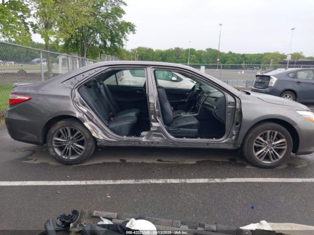 4T1BF1FK4HU352648 Toyota CAMRY SE