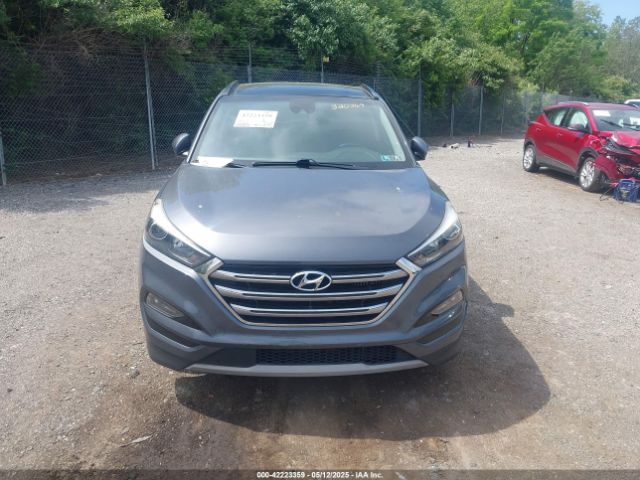 KM8J3CA26HU320369 Hyundai Tucson Limited