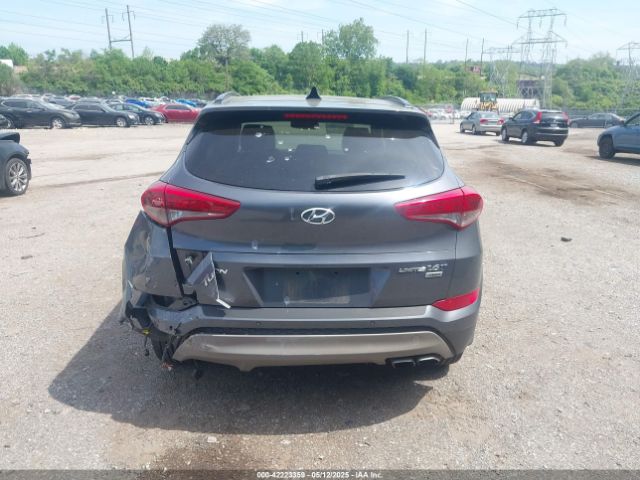 KM8J3CA26HU320369 Hyundai Tucson Limited