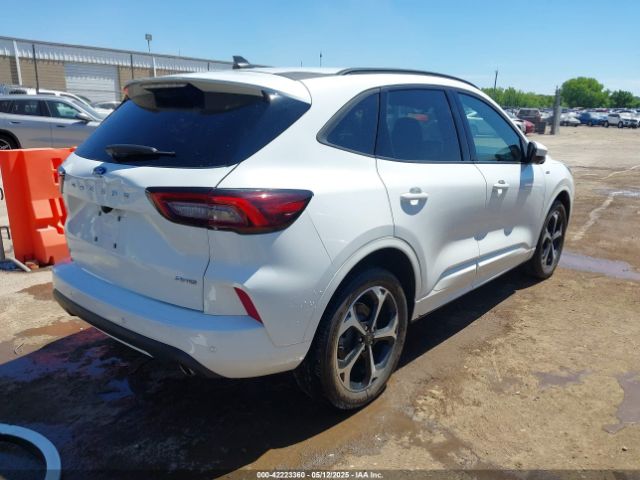 1FMCU9NA9PUA02318 Ford Escape St-line Select