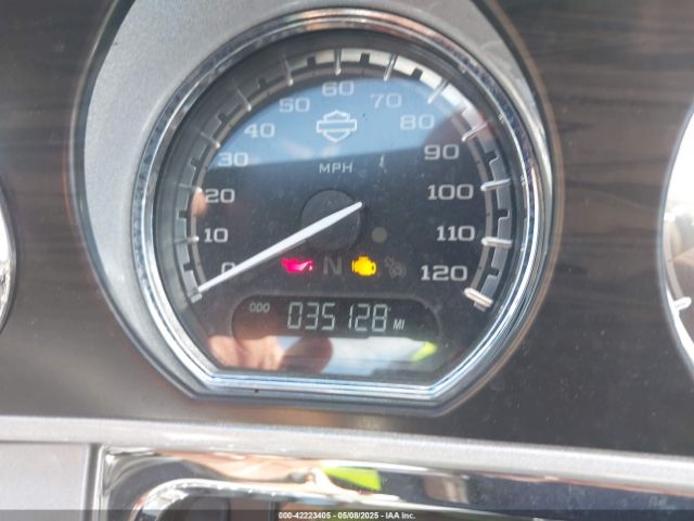 2017 HARLEY-DAVIDSON FLHTKSE 1HD1TEF13HB952773 Photo 6