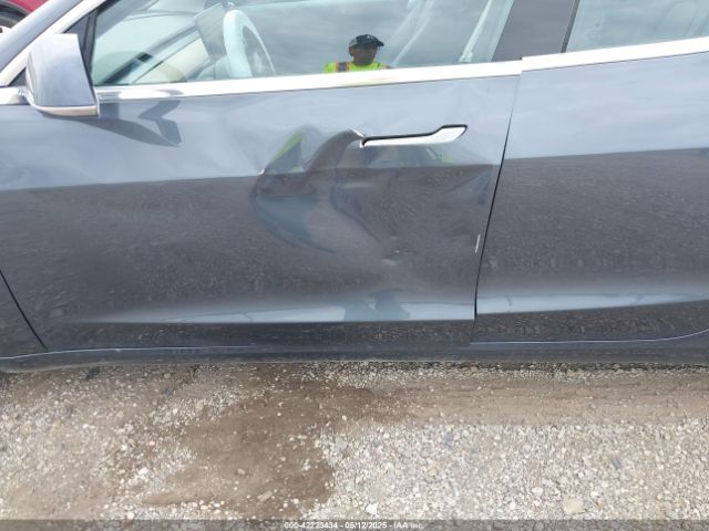2018 TESLA MODEL 3 5YJ3E1EB4JF112379 Photo 5
