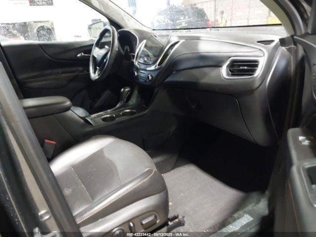2GNAXVEV4J6322741 Chevrolet Equinox Premier