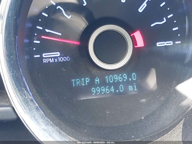1ZVBP8EM9E5328667 Ford Mustang V6