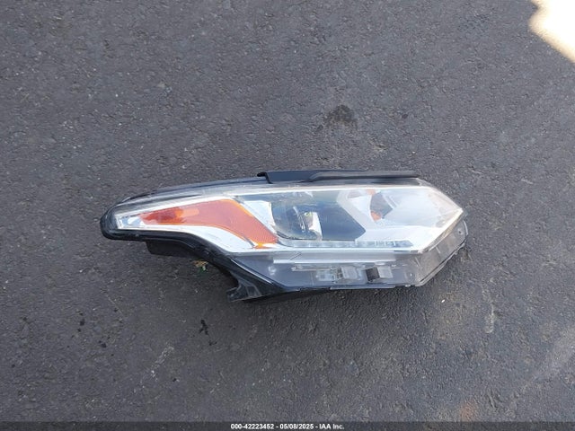 1GNERFKW8LJ321354 Chevrolet Traverse Fwd Ls