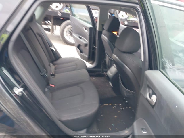 5XXGT4L36JG216244 KIA Optima Lx