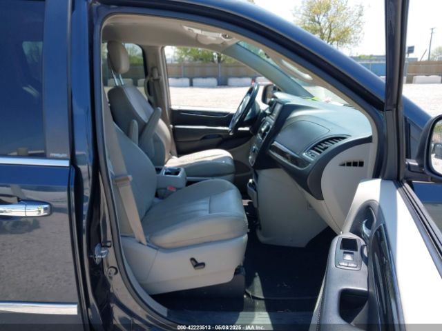 2C4RC1CG2ER169379 Chrysler Town & Country Touring-l