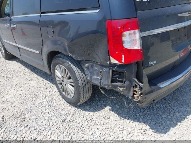 2C4RC1CG2ER169379 Chrysler Town & Country Touring-l