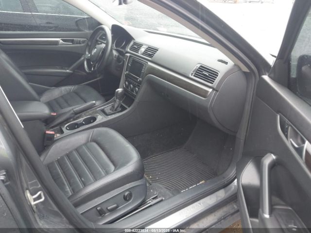 1VWCM7A32GC002244 Volkswagen Passat V6 Sel Premium