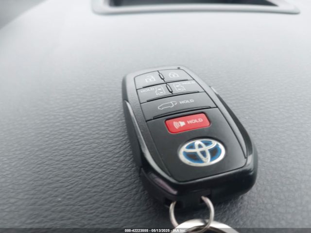 5TDESKFC7SS171311 Toyota Sienna Platinum