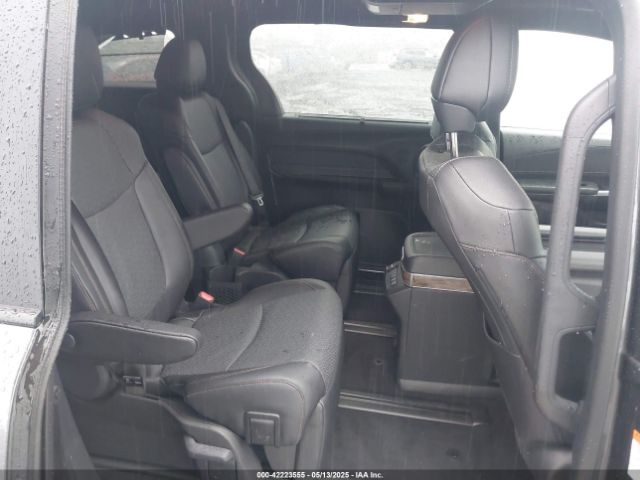 5TDESKFC7SS171311 Toyota Sienna Platinum