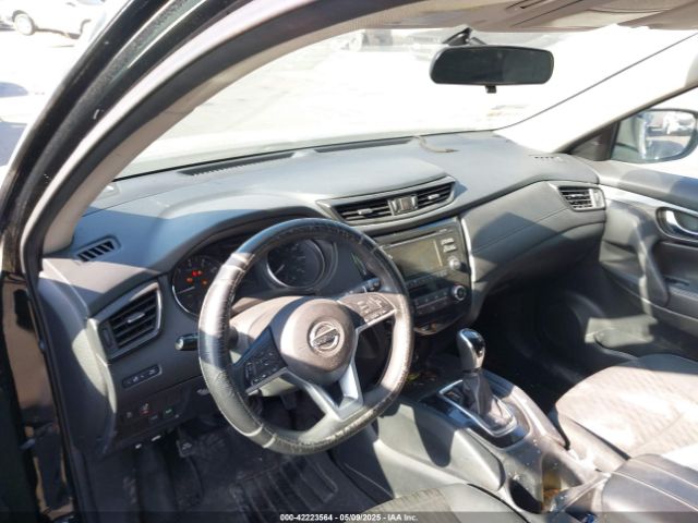 5N1AT2MT8HC832378 Nissan ROGUE S