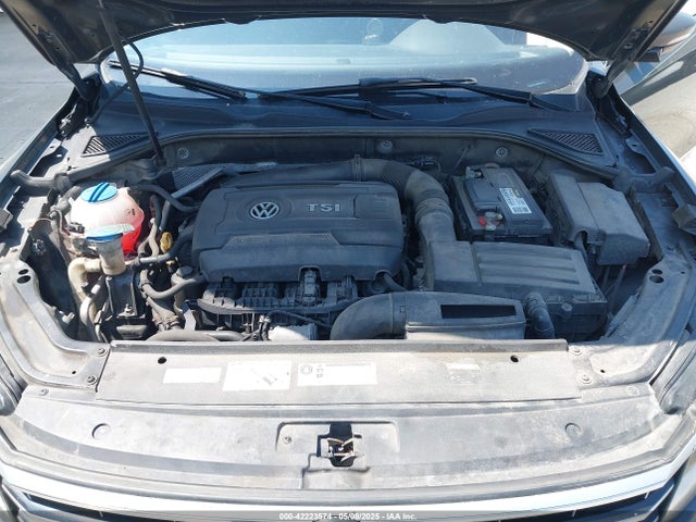 1VWDT7A34HC081571 Volkswagen 1.8 tsi