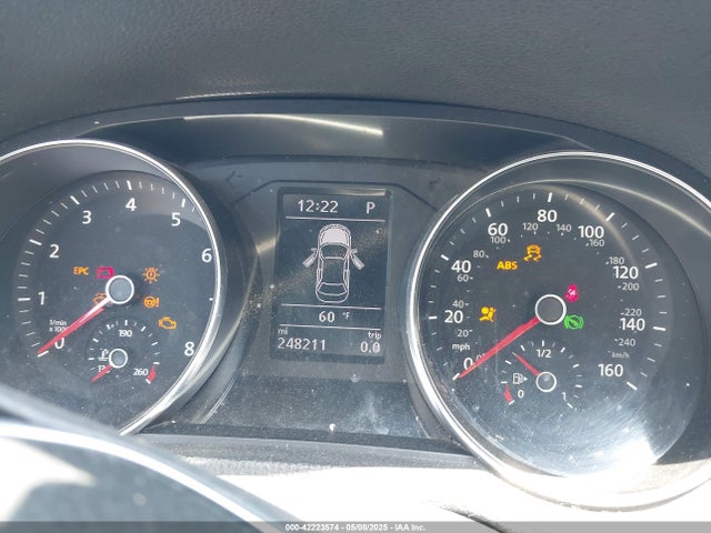 1VWDT7A34HC081571 Volkswagen 1.8 tsi