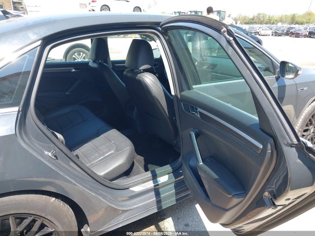 1VWDT7A34HC081571 Volkswagen 1.8 tsi
