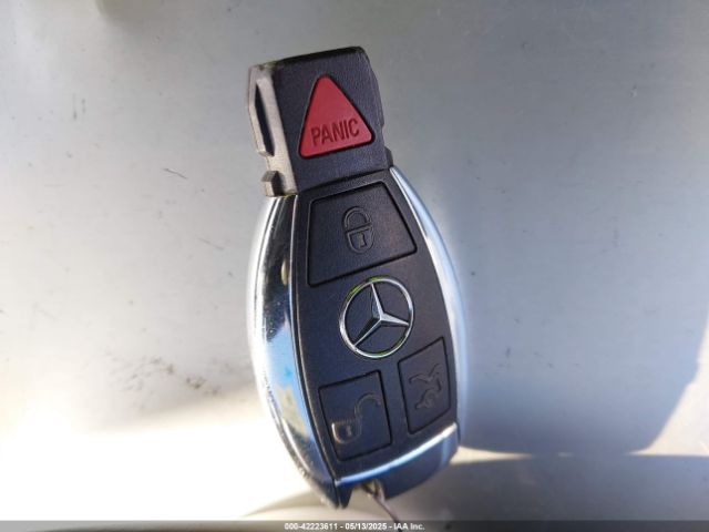 2010 MERCEDES-BENZ E 550 WDDHF7CB0AA103749 Photo 10