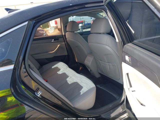5NPE24AF3KH759550 Hyundai SONATA SE
