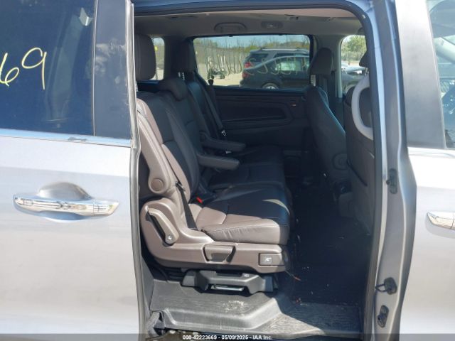 5FNRL6H88RB046282 Honda Odyssey Touring