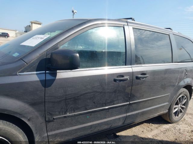 2C4RDGCG2HR863266 Dodge Grand Caravan Sxt